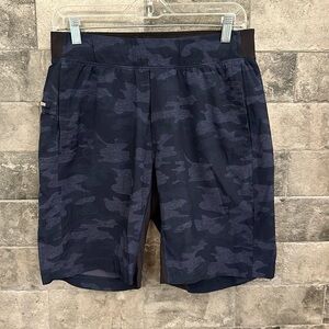 Lululemon License to Train Men’s Shorts Medium 9” Lined Blue Camo